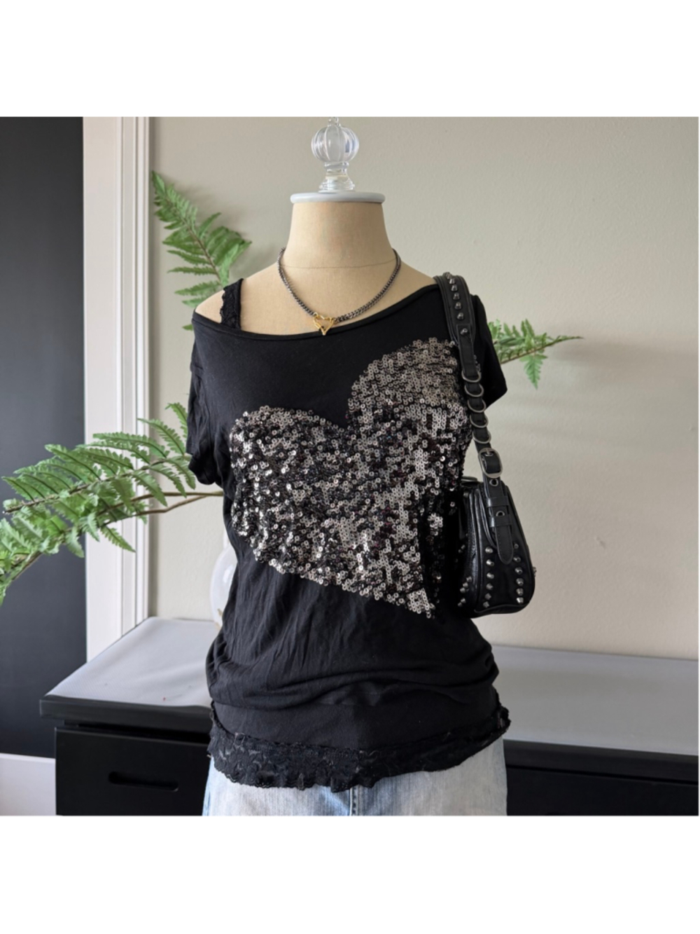 Y2K Sequin Heart Black Off Shoulder Tee Size S McBling Indie